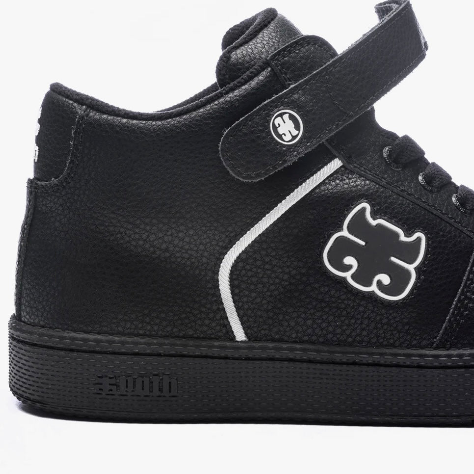 IPath “Grasshopper” Shoes - Black Leather