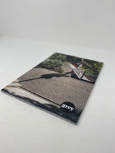 Load image into Gallery viewer, Grey Skate Mag - Vol. 05 Issue 18
