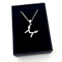Load image into Gallery viewer, Moose &#39;Antler Pendant&#39; Chain Necklace

