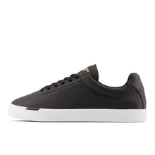 Load image into Gallery viewer, New Balance &#39;22&#39; Shoes - Black
