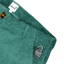 Load image into Gallery viewer, Snack &#39;Unlock Corduroy Cargo&#39; Trousers - Sage
